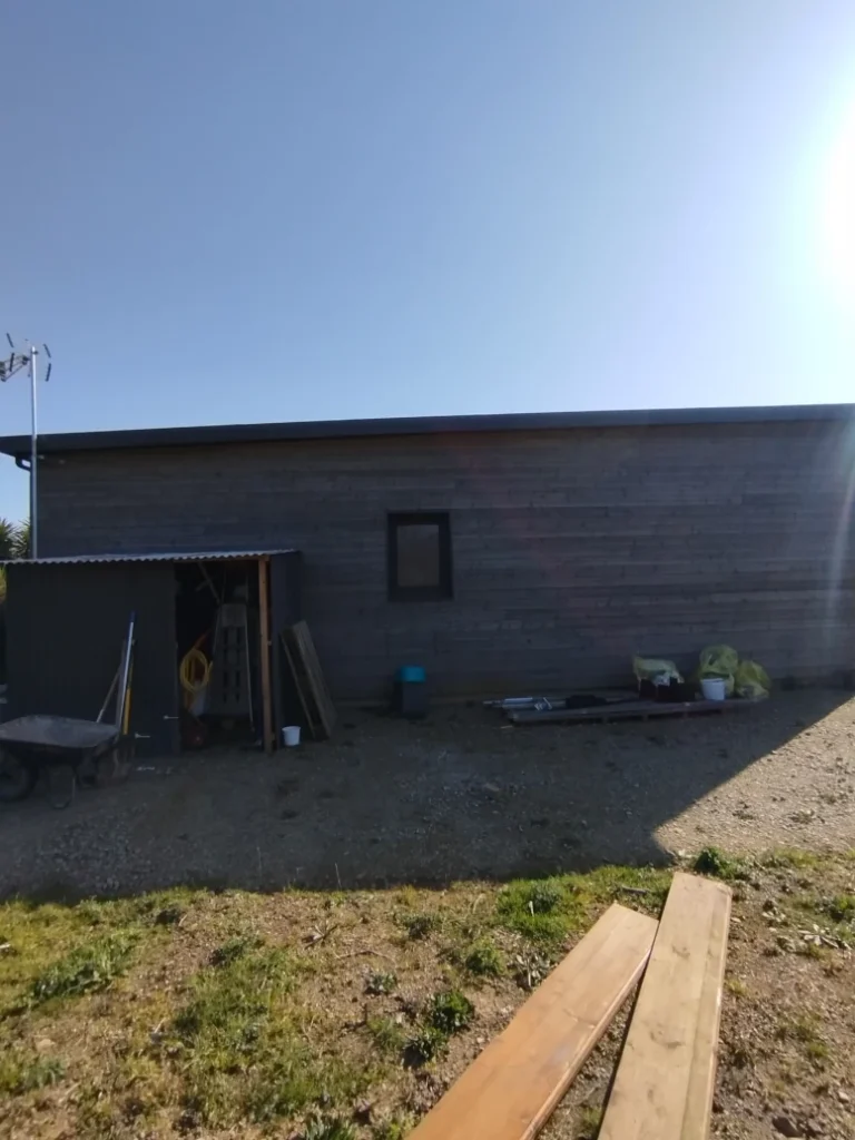 Emplacement du futur carport 